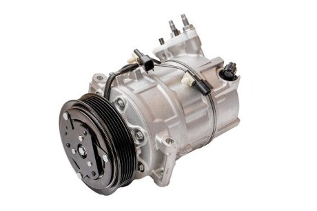 Компрессор кондиционера Ford Focus III/Mazda 3, 5/Volvo S40, V50, C30, S60, V60, V40 1.6 TDCi (08-) ASAM 74033