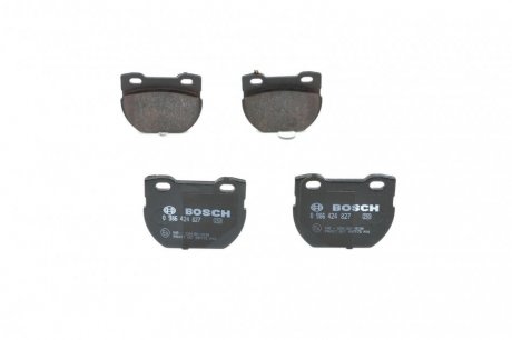 Гальмівні колодки дискові BOSCH 0986424827 (фото 1)