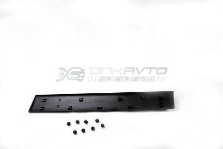 Молдинг зсувних дверей Berlingo/Partner 97-02 BSG BSG 70-924-003