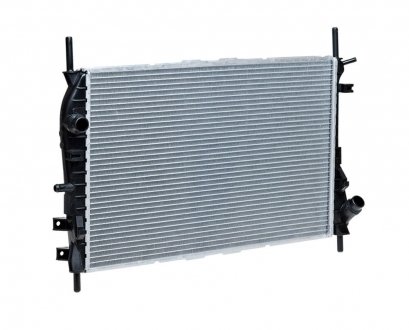 Радиатор охлаждения Ford Mondeo III (00-) 2.0TDCi/2.2TDCi M/A LUZAR LRc 1063