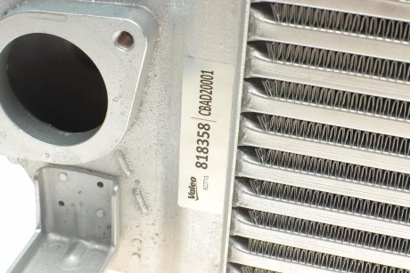 Радіатор (інтеркулер) охолодження повітря в системі наддуву Valeo 818358