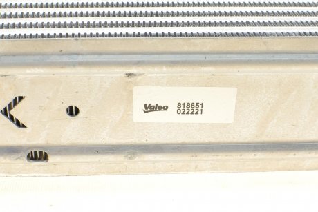 Радіатор (інтеркулер) охолодження повітря в системі наддуву Valeo 818651